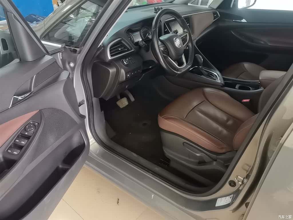 Buick GL6, 2018 16