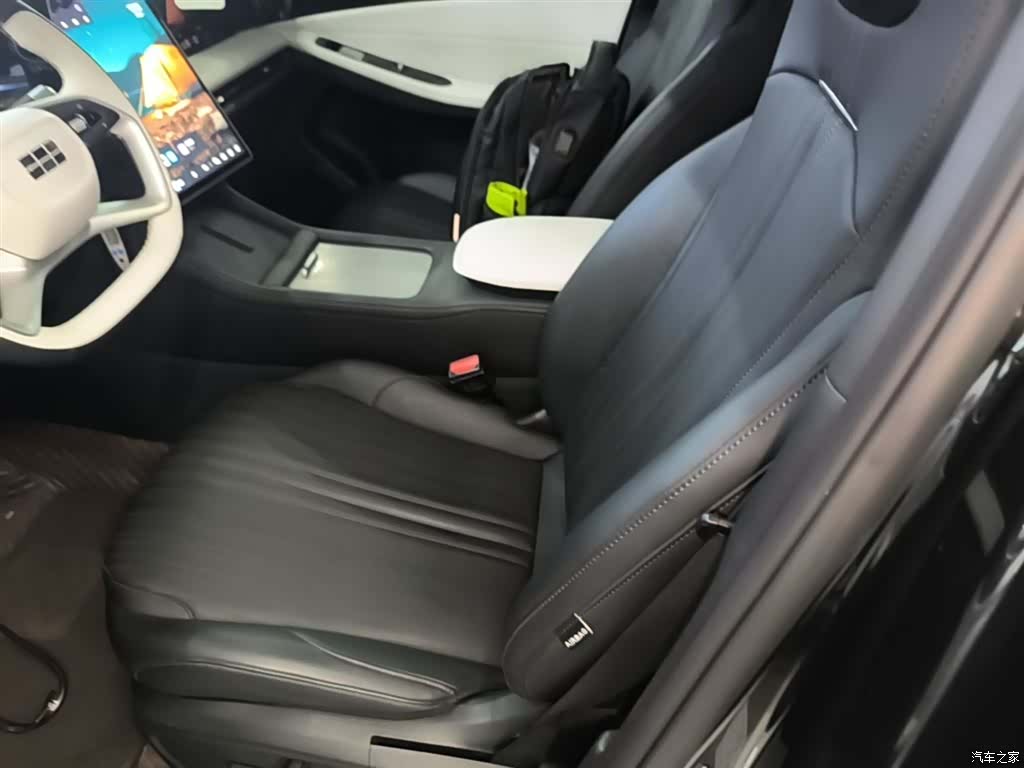 Geely Galaxy L7, 2024 15