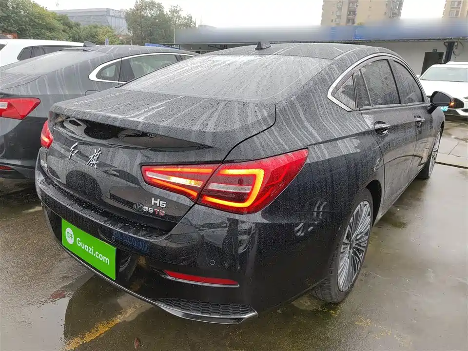 Hongqi H5