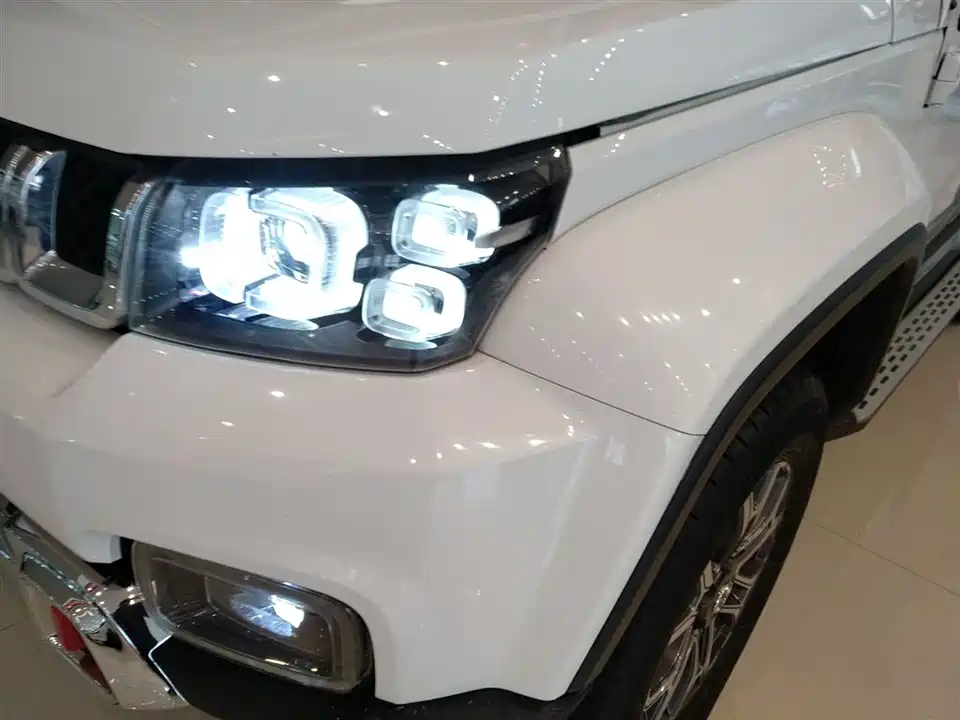 Beijing BJ40