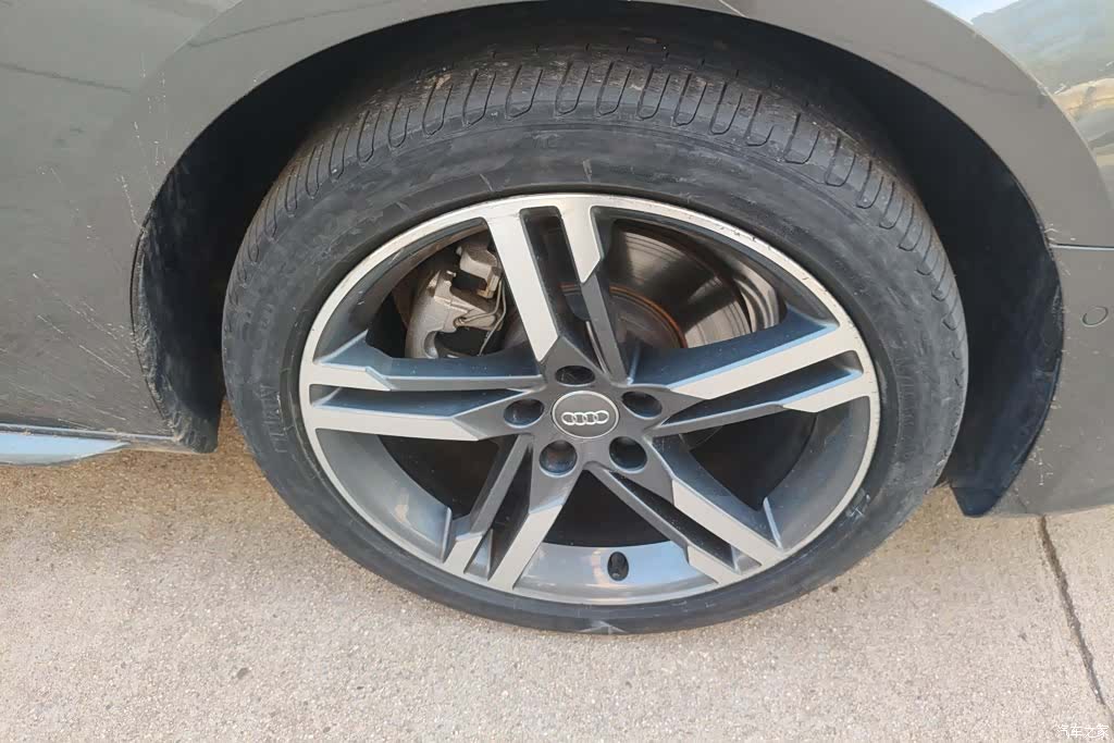Audi A4L, 2021 6