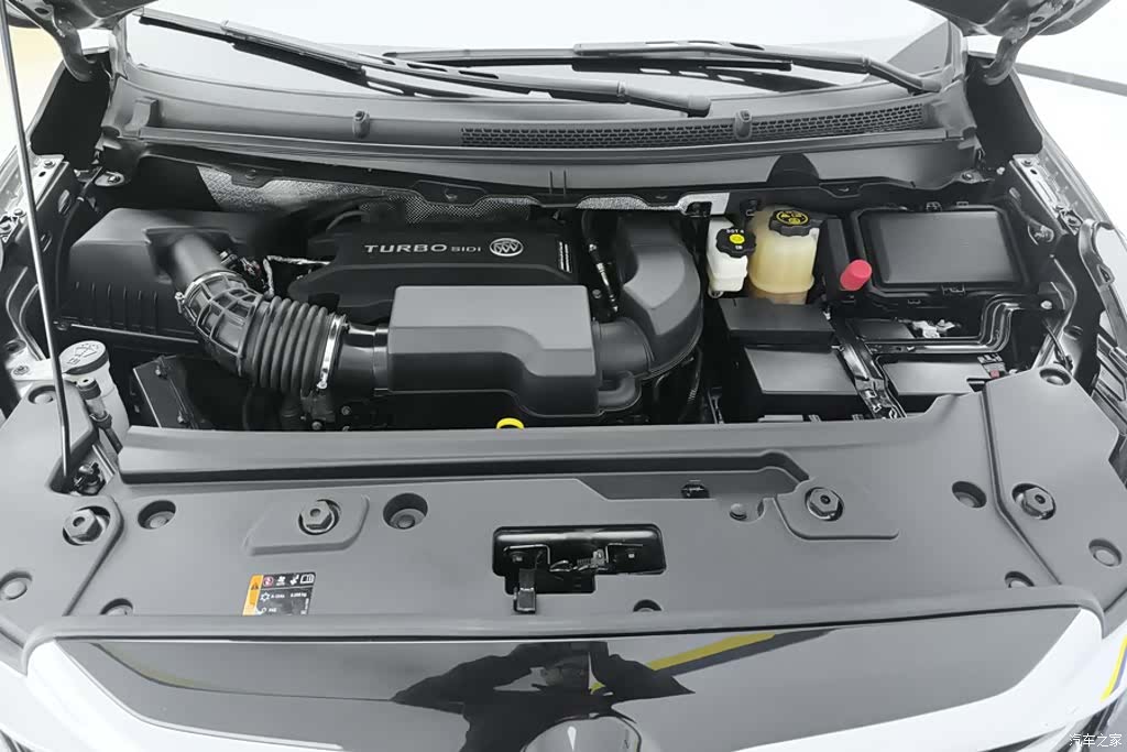 Buick GL8, 2023 10