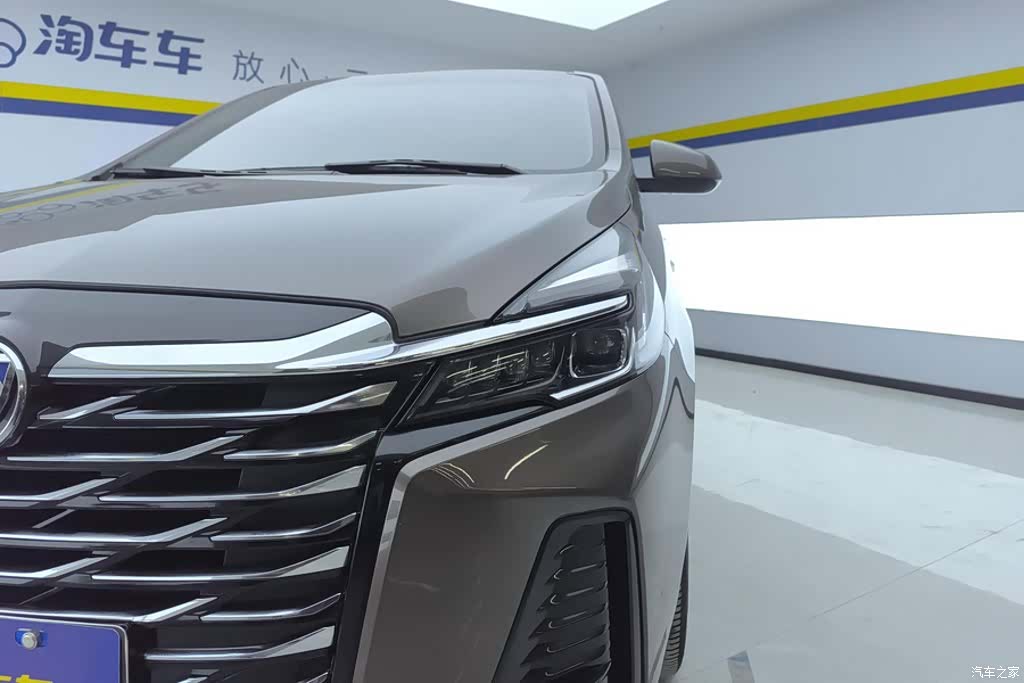 Buick GL8, 2023 все фото
