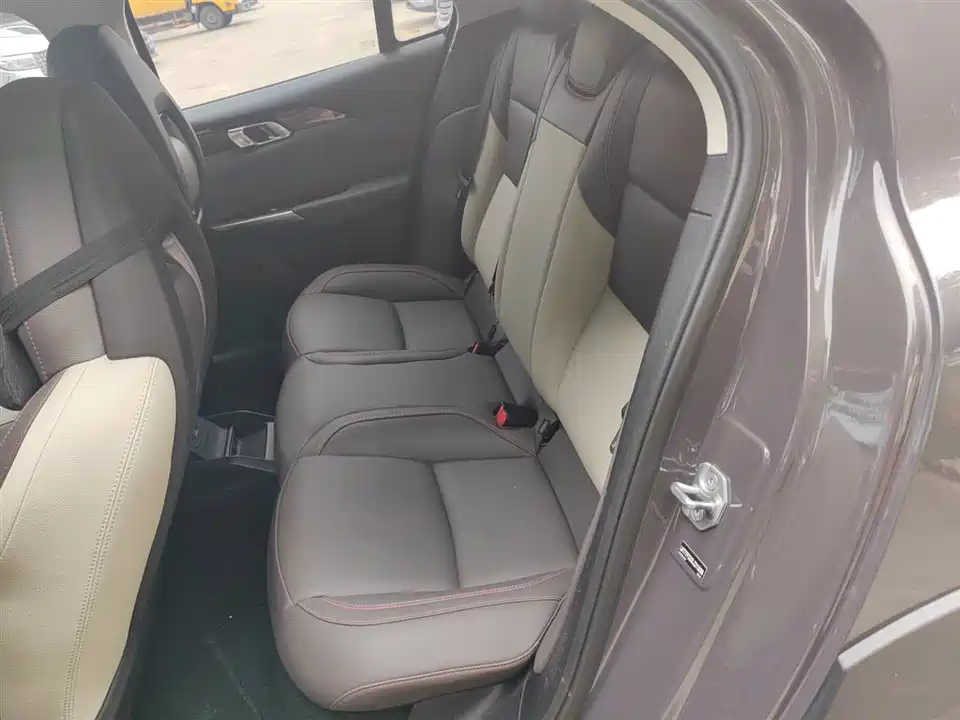 Lynk & Co 02 New energy