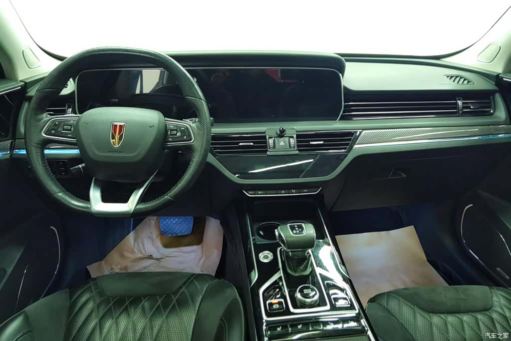 Hongqi HS5, 2022 12
