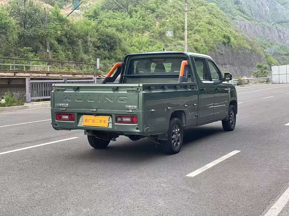 Wuling Wuling Journey