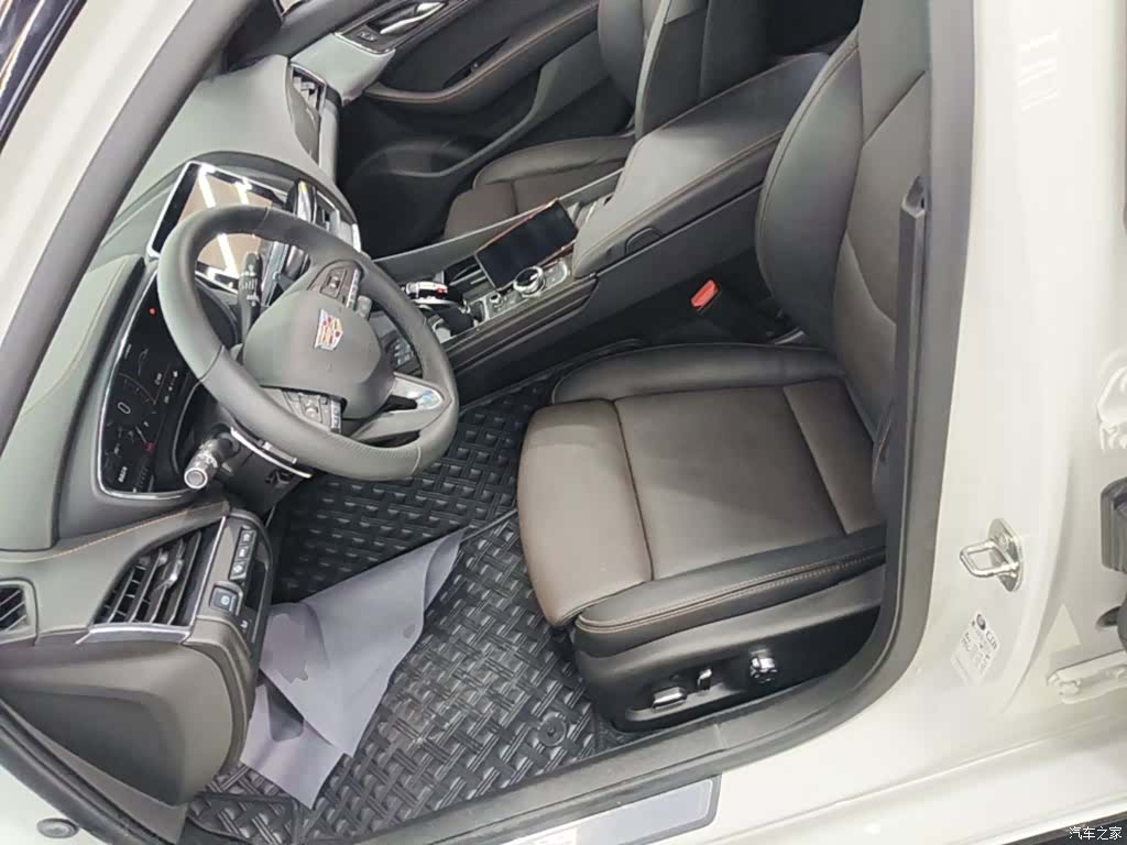 Cadillac CT5, 2023 15