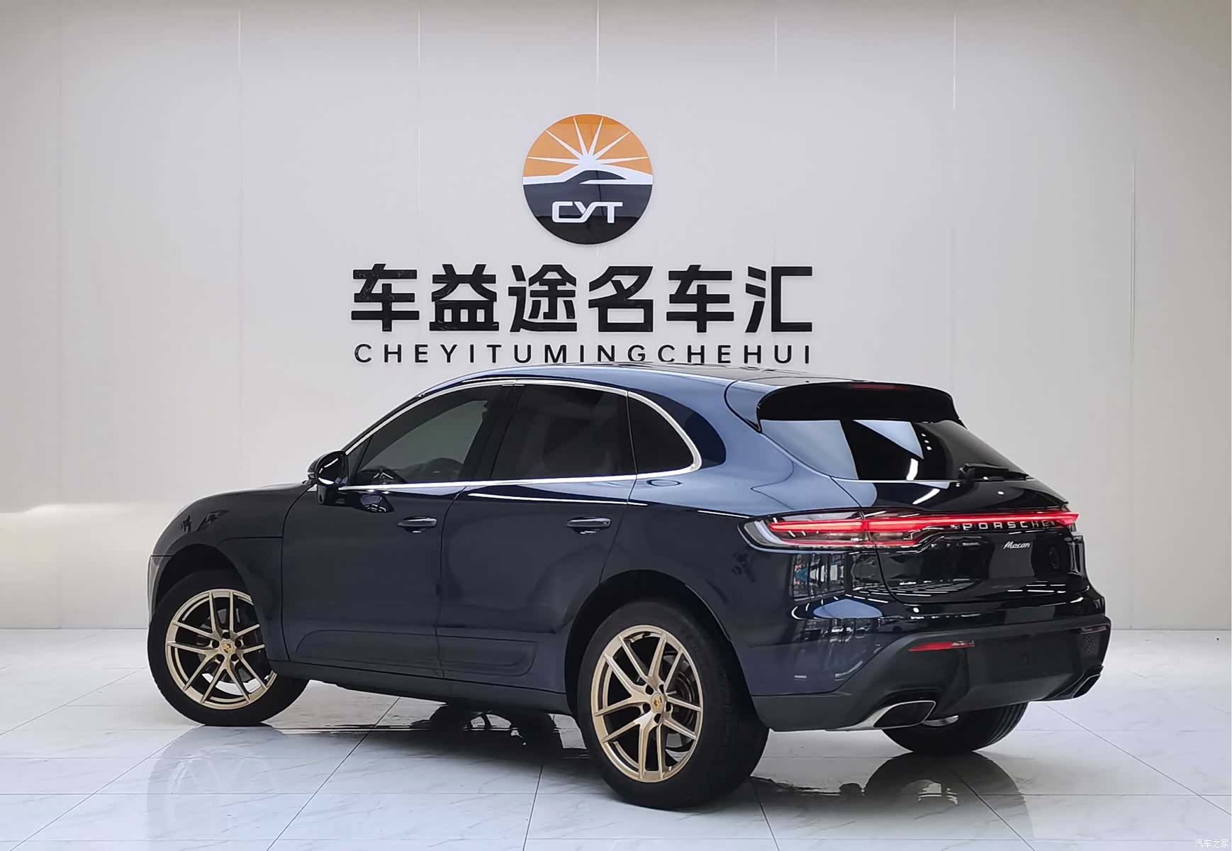 Porsche Macan, 2023 все фото