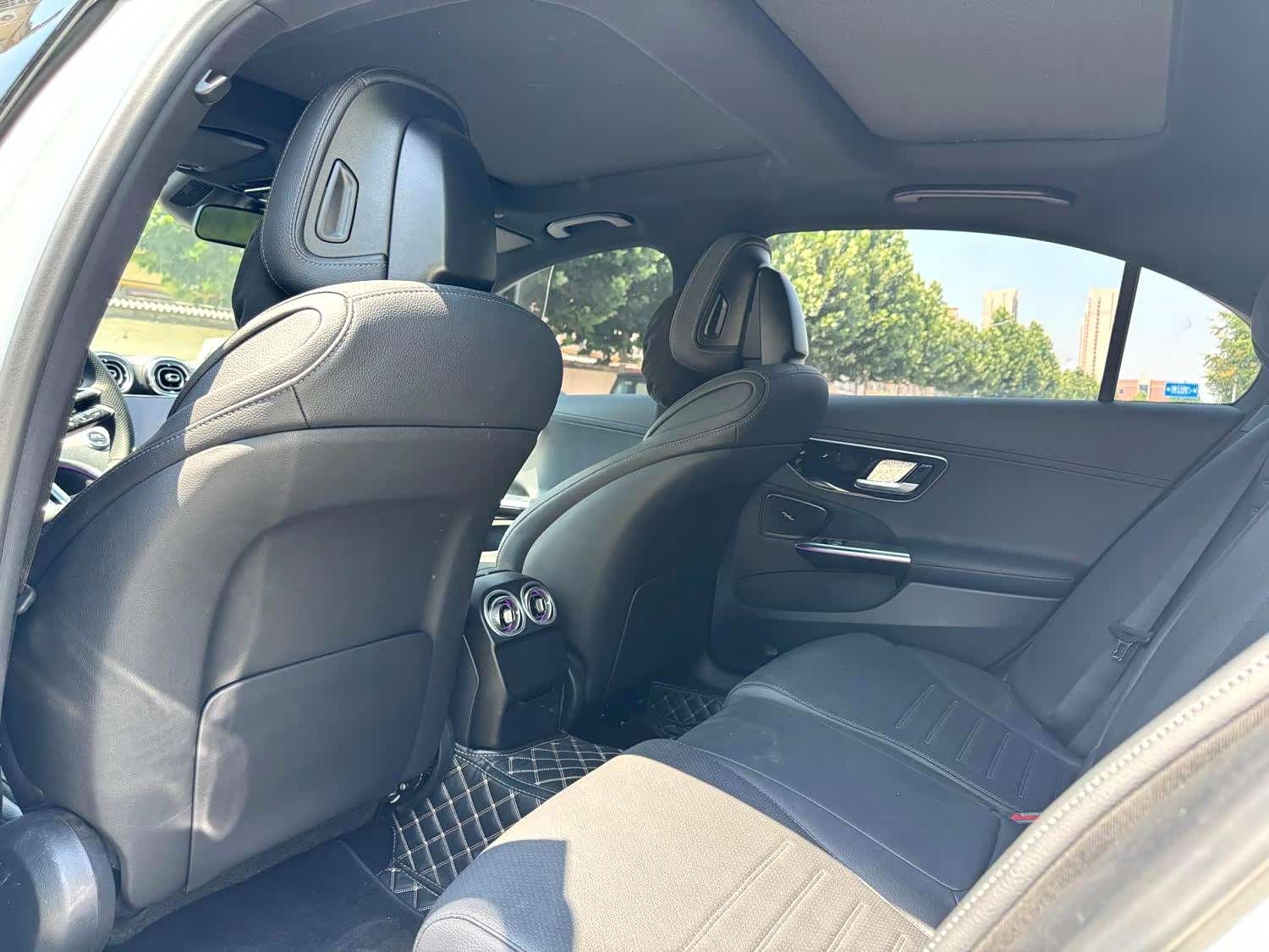Mercedes-Benz C-Class, 2024 6