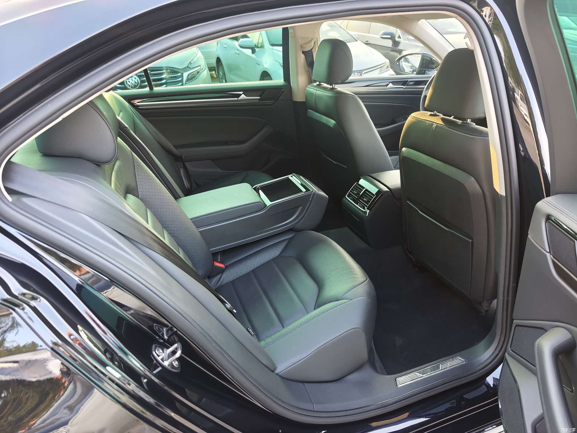 Volkswagen Phideon, 2017 11