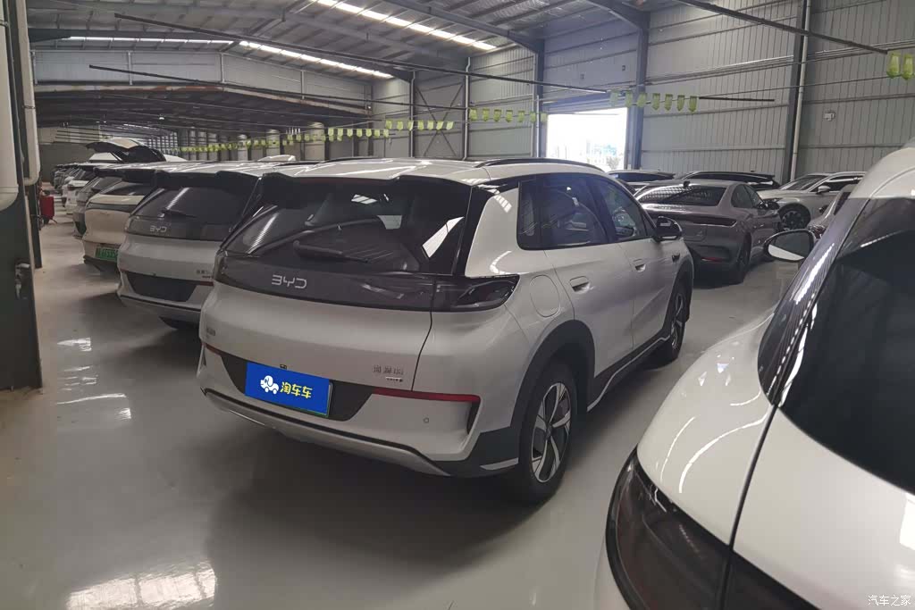 BYD HiAce, 2026 3