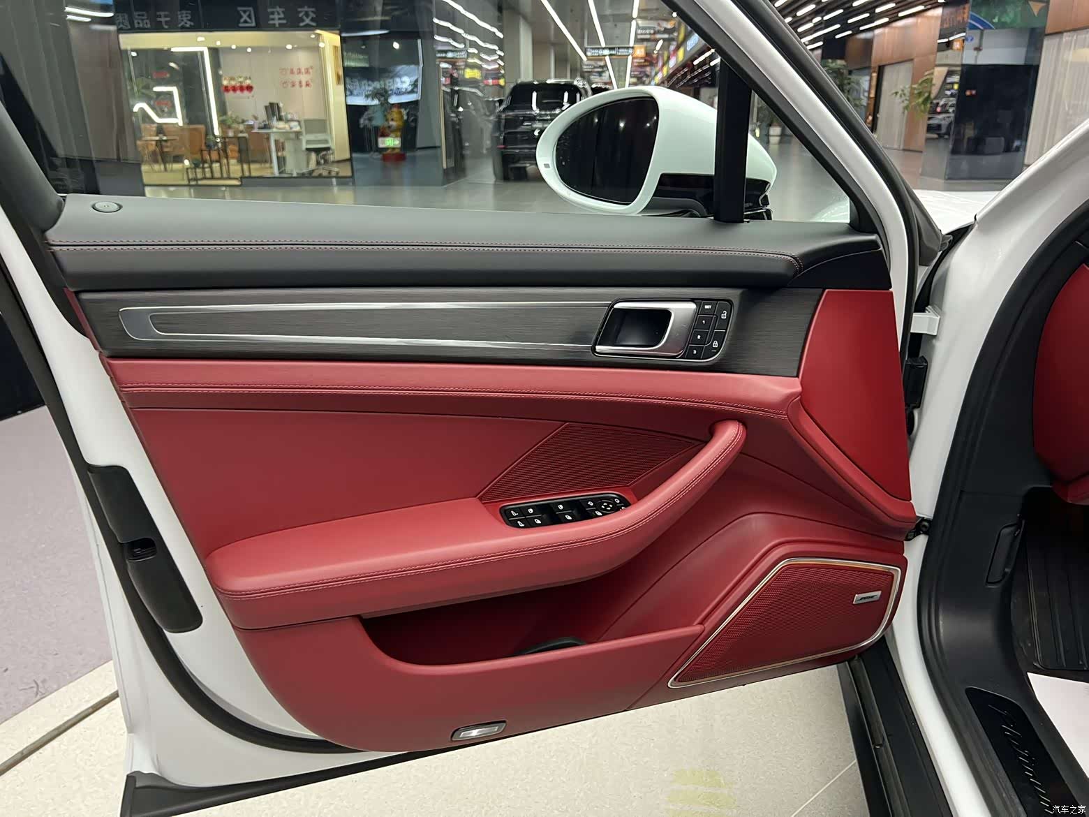 Porsche Panamera, 2023 17
