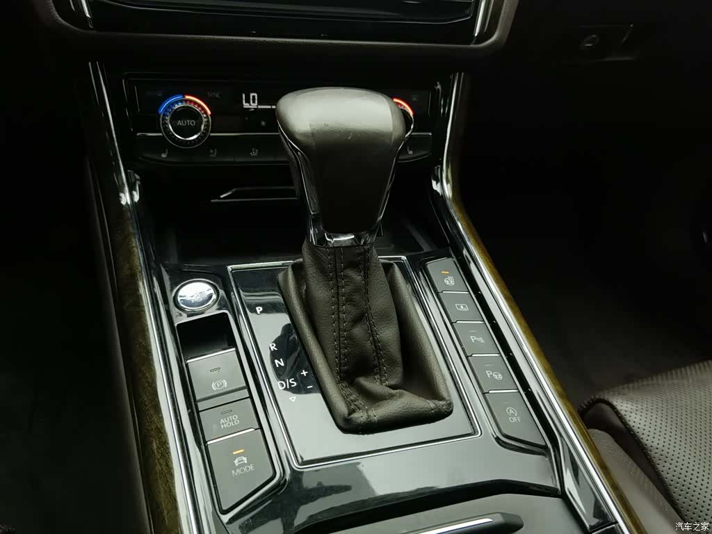 Volkswagen Phideon, 2018 13