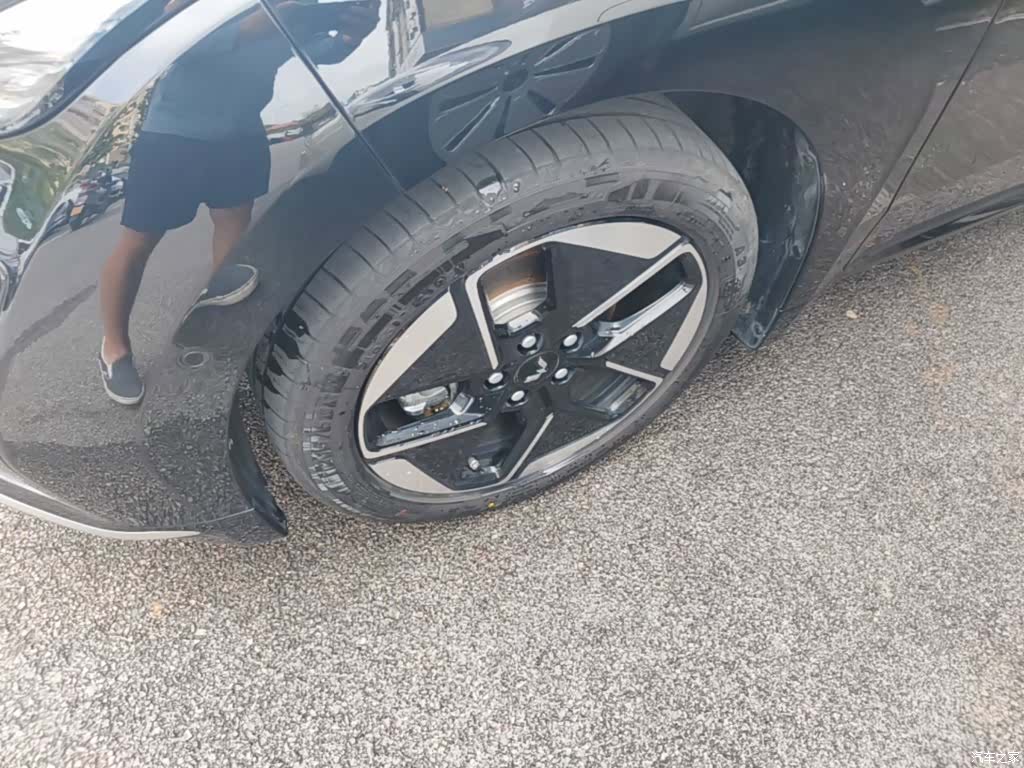 Wuling Starlight, 2025 23