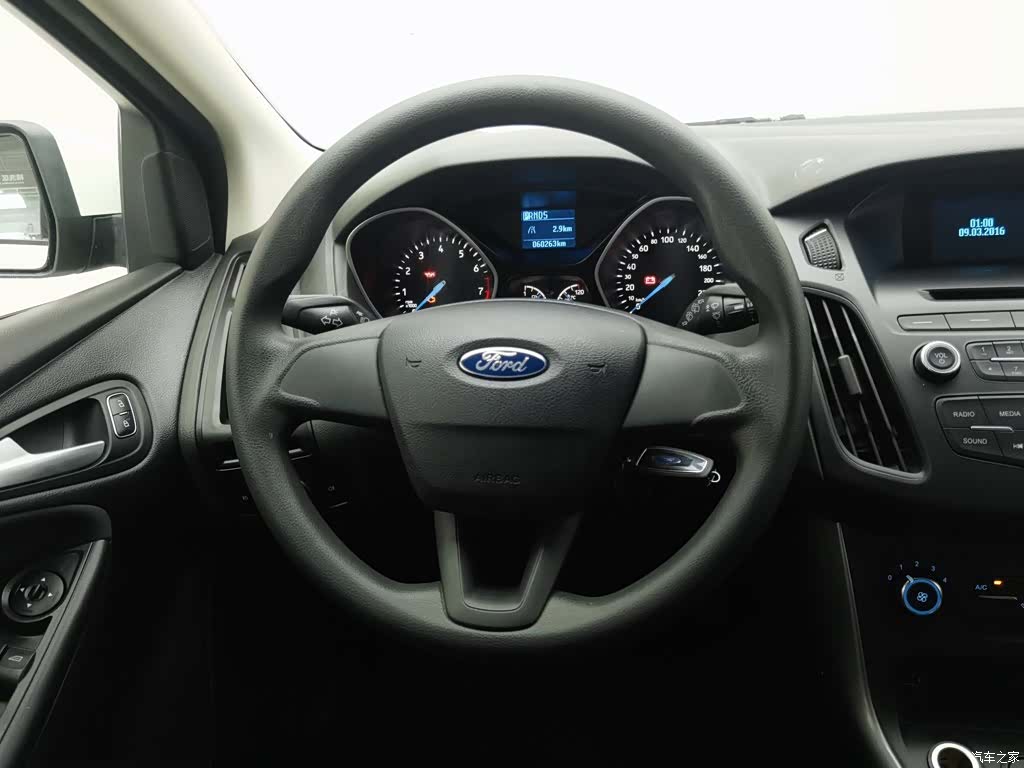 Ford Focus, 2016 11