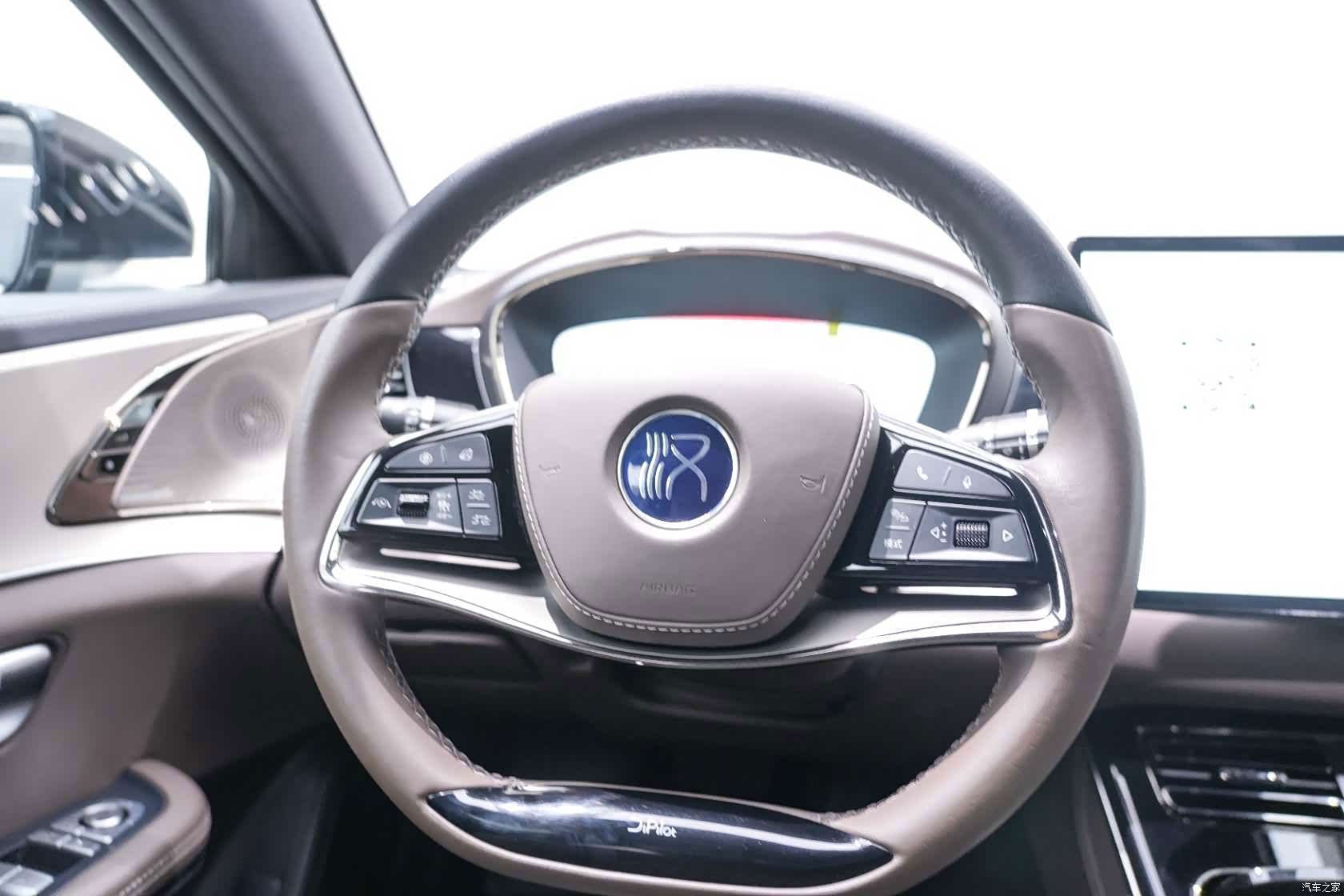 BYD Han, 2022 15
