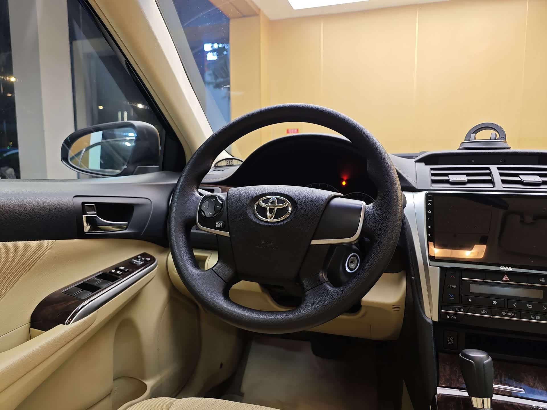Toyota Camry, 2016 15