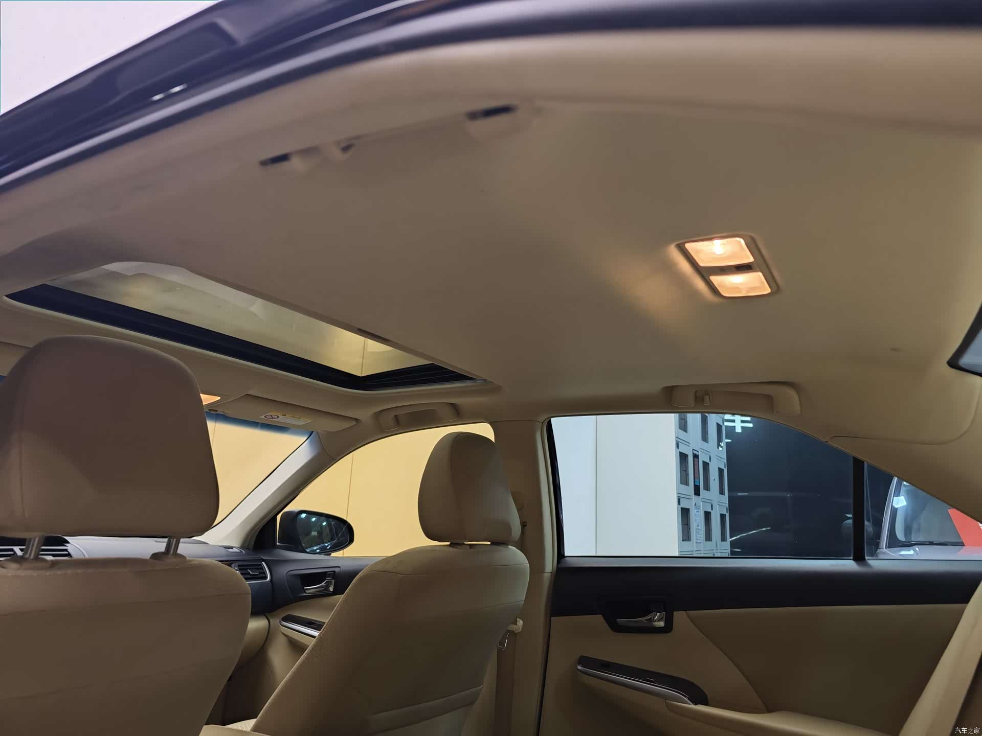 Toyota Camry, 2016 25