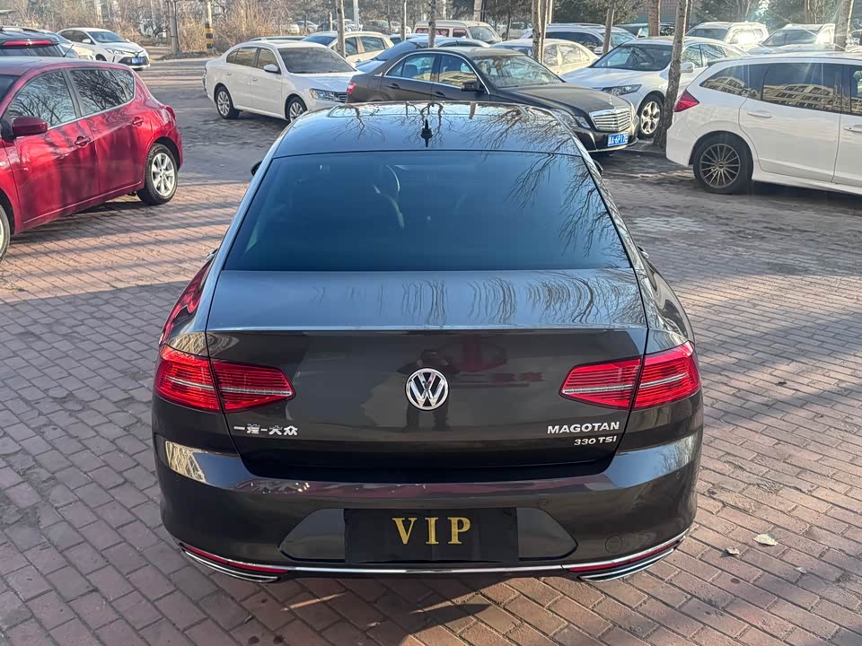 Volkswagen Magotan