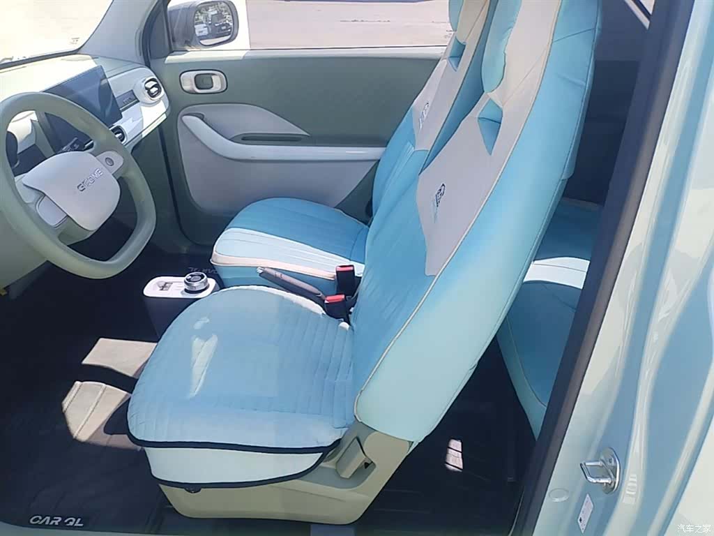 Geely Panda, 2025 15