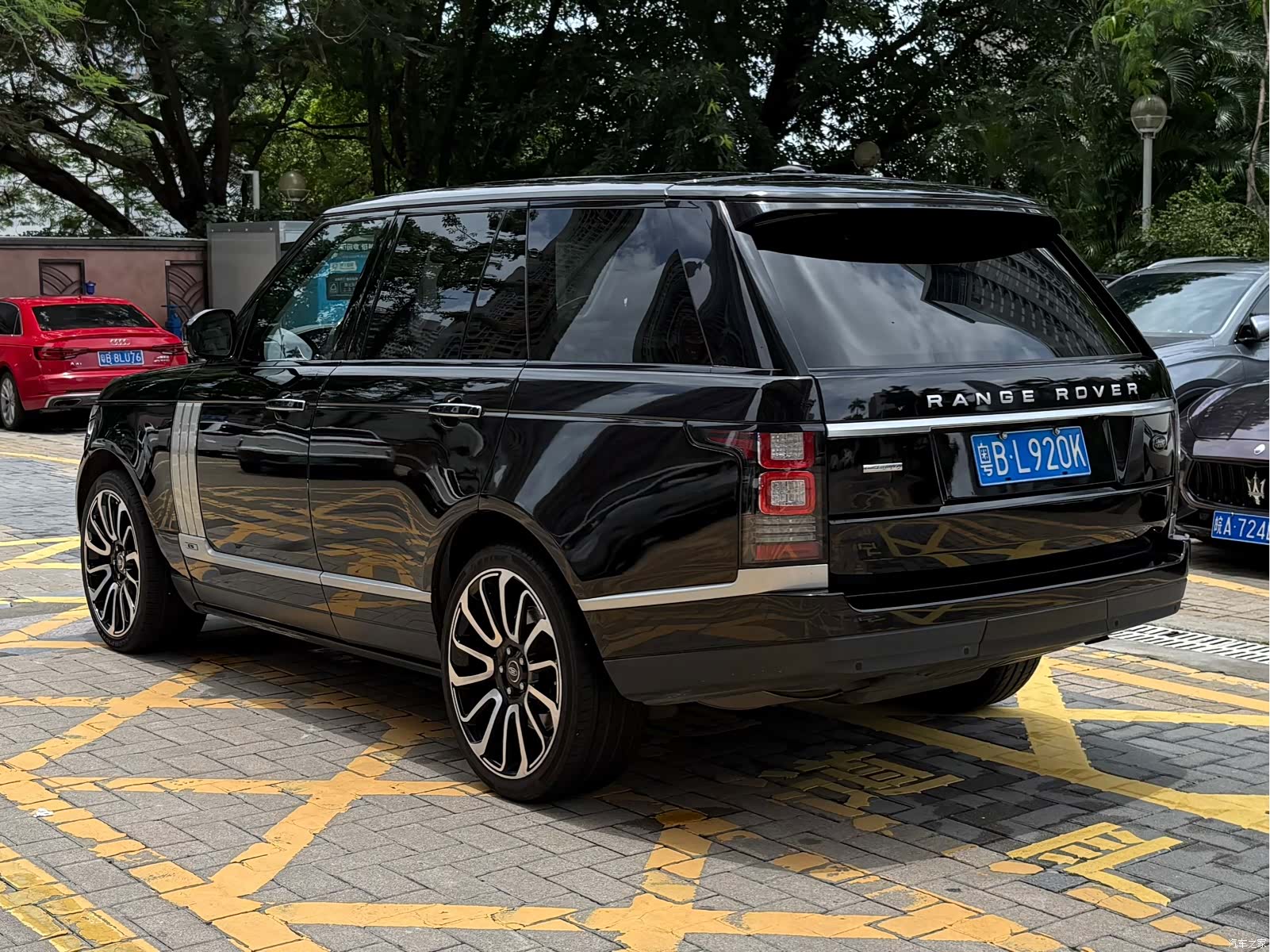 Land Rover Range Rover, 2013 9