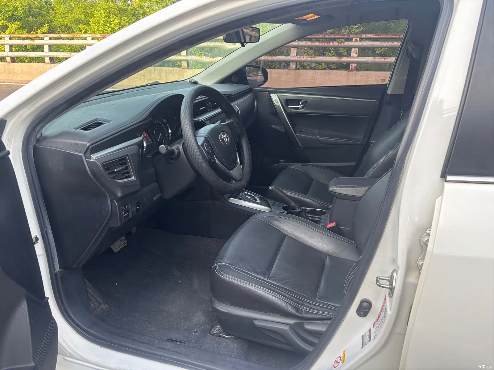 Toyota Corolla, 2015 4