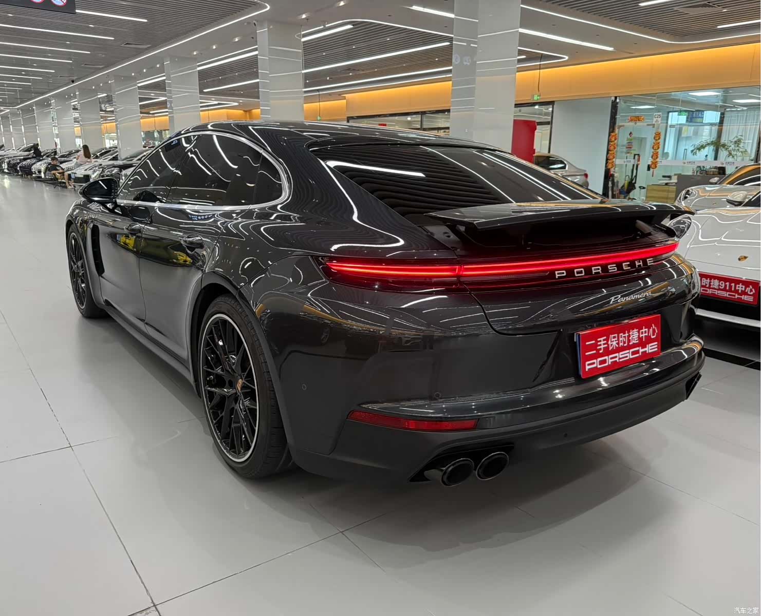 Porsche Panamera, 2025 4