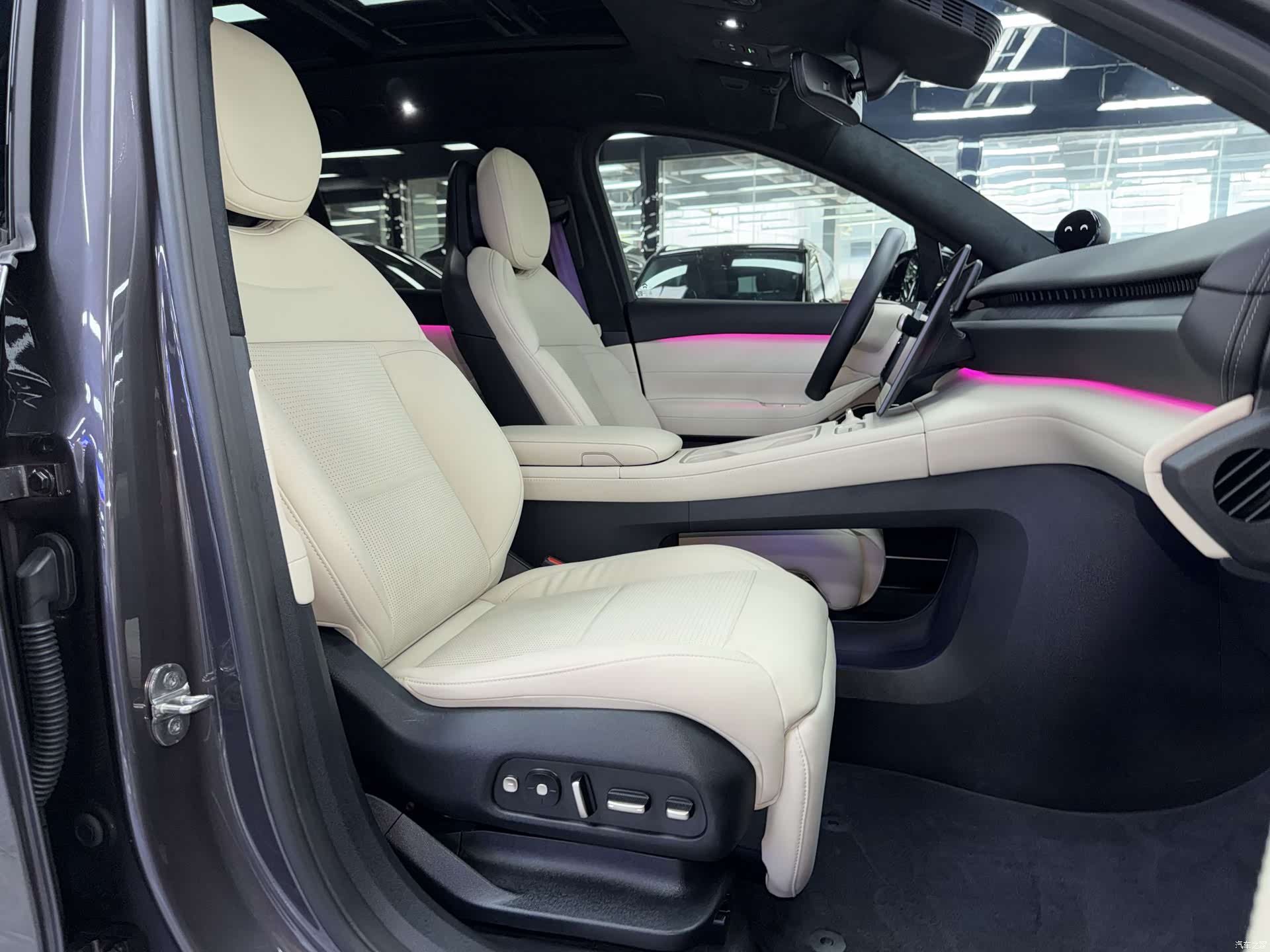NIO ES6, 2024 10