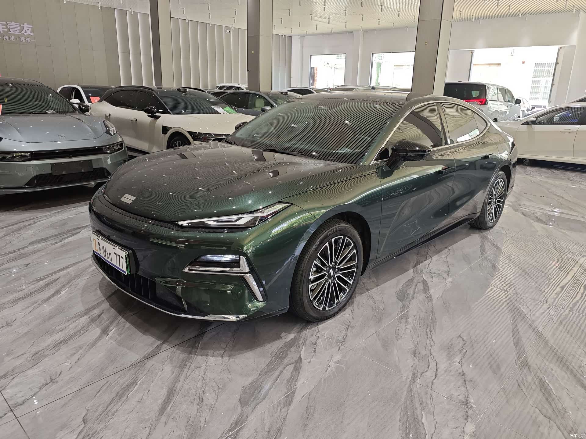 Geely 8, 2025 1