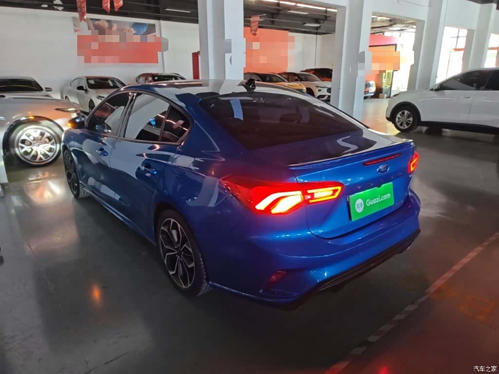 Ford Focus, 2022 все фото