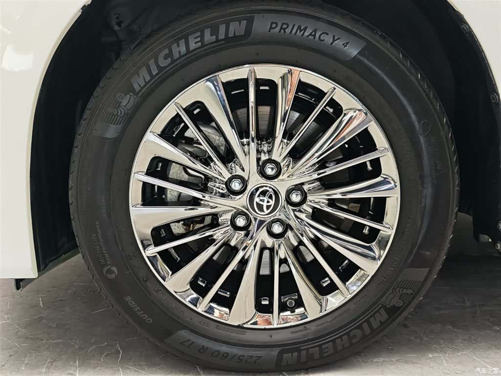 Toyota Alphard, 2022 4