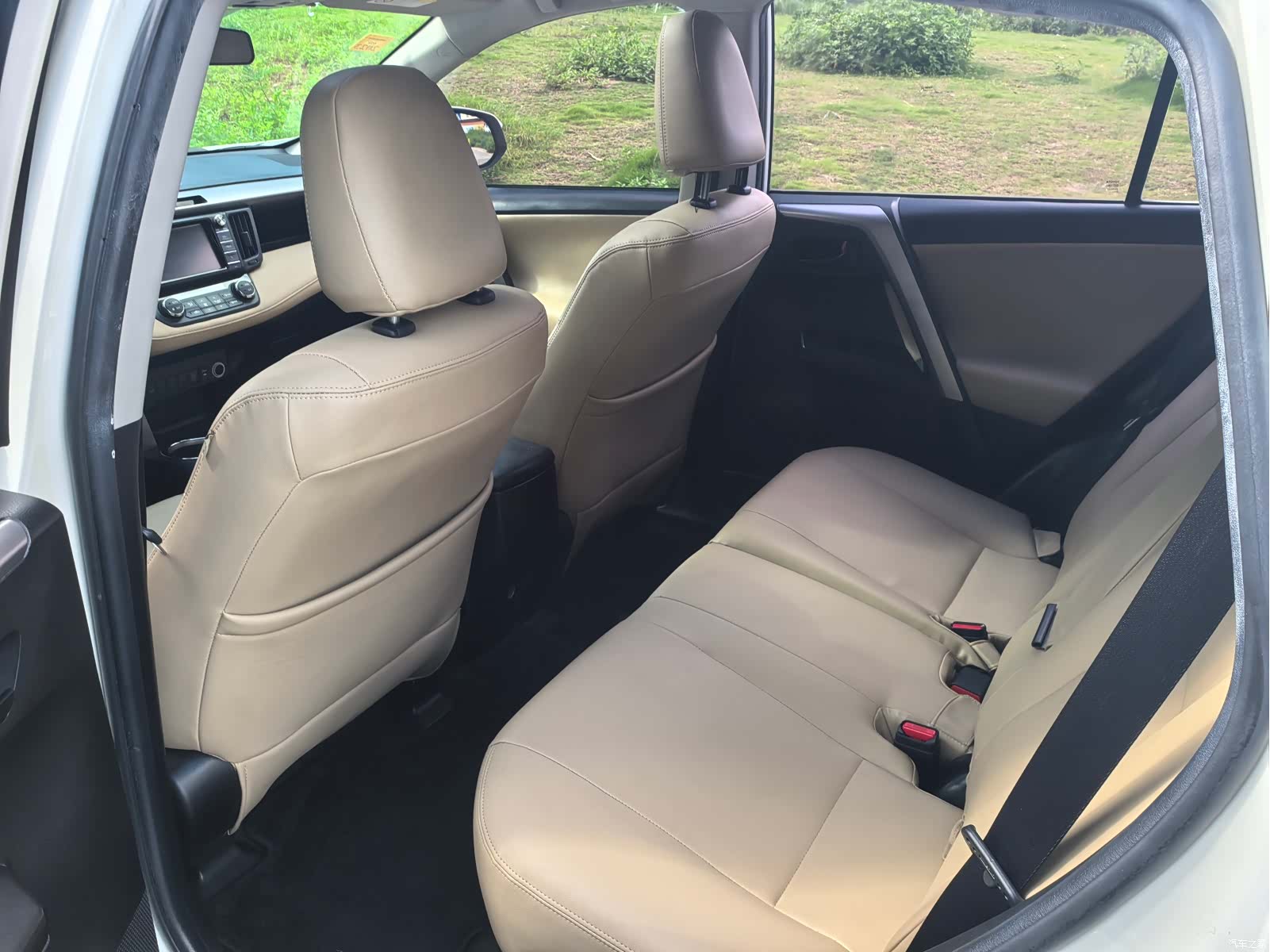 Toyota RAV4, 2017 10