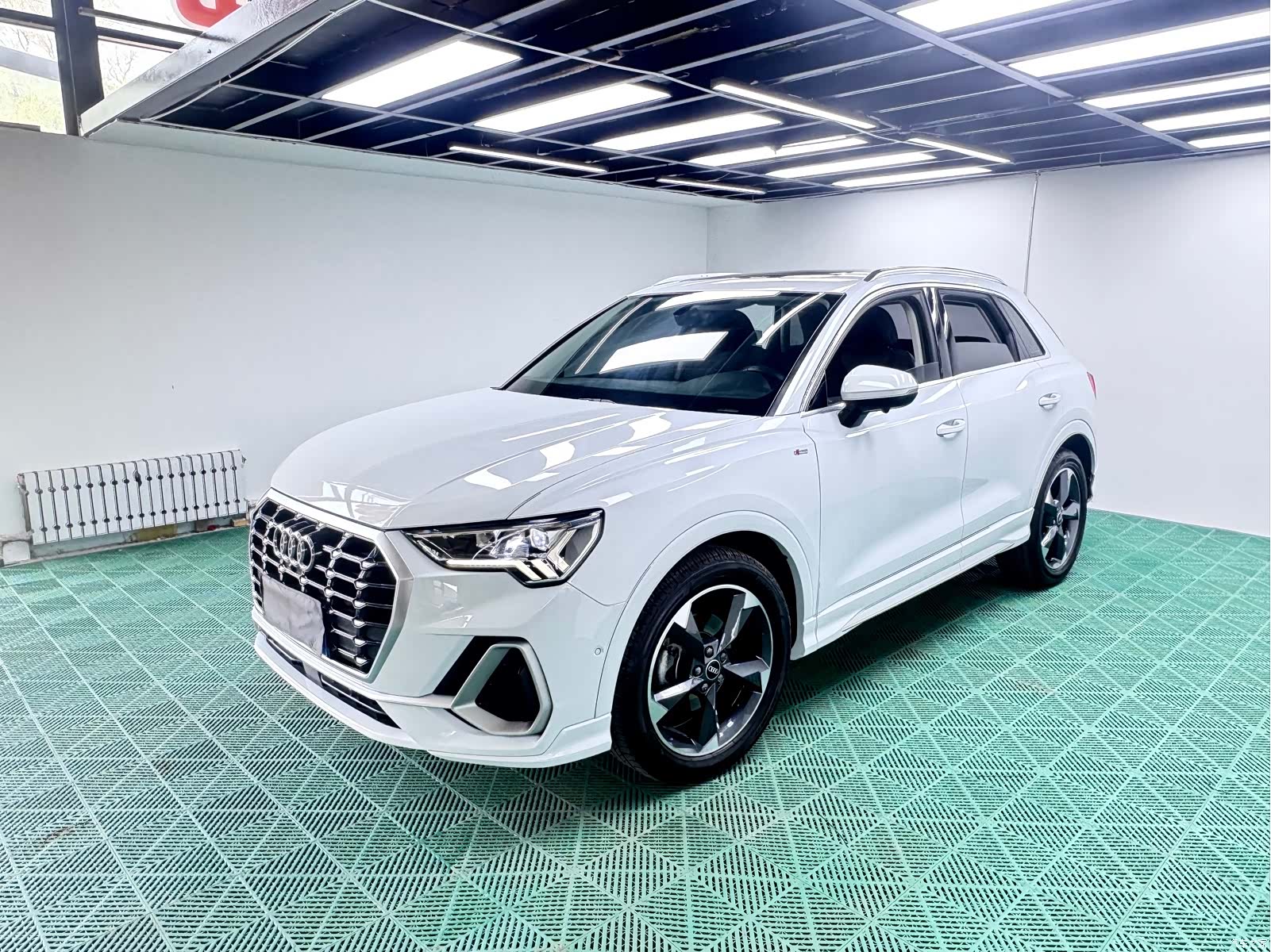 Audi Q3, 2022 1