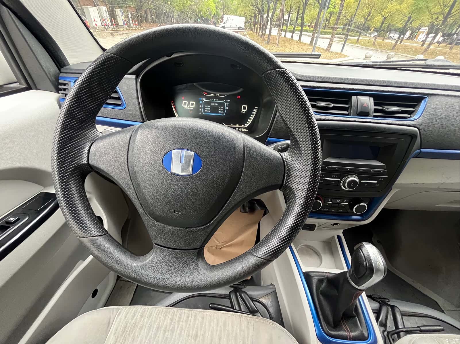 Geely E5, 2022 все фото