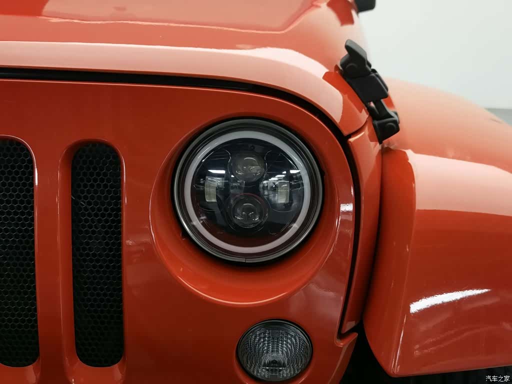Jeep Wrangler, 2015 7