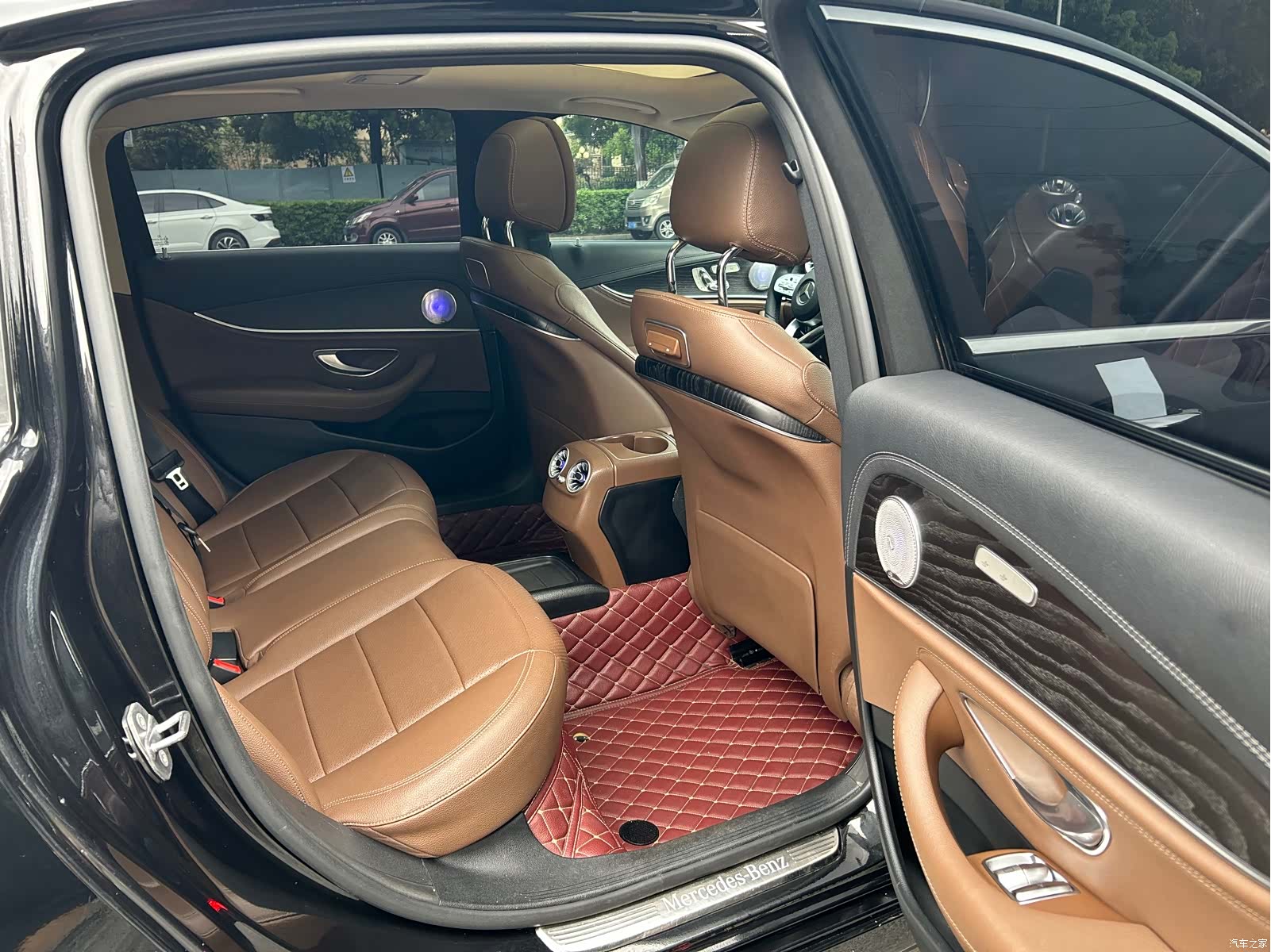 Mercedes-Benz E-Class, 2020 12