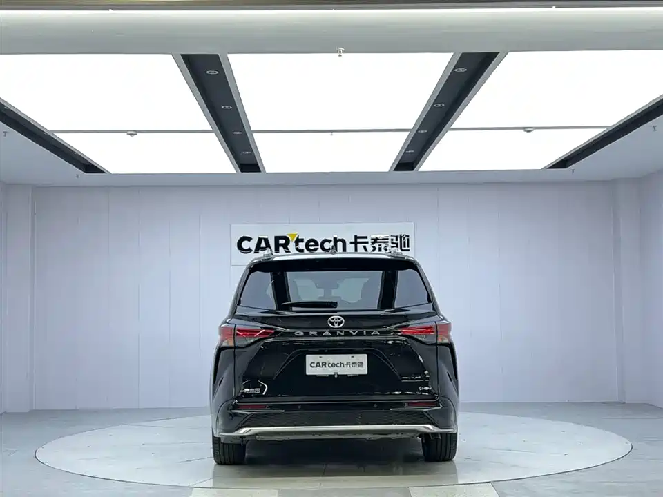 Toyota Grevia