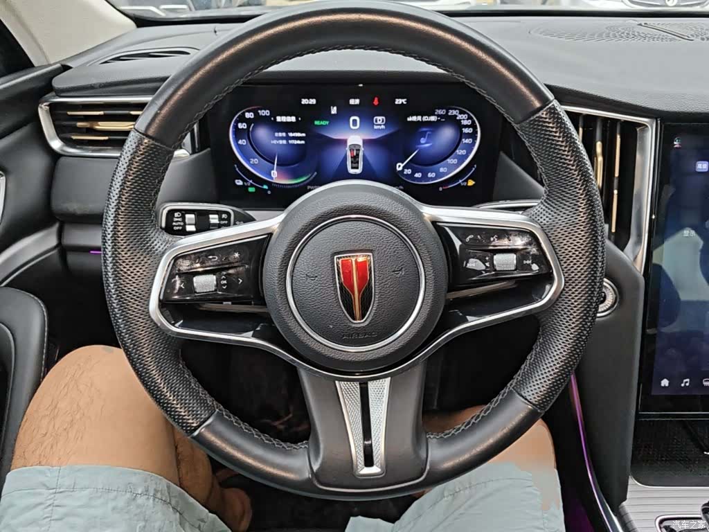 Hongqi HS7, 2024 11