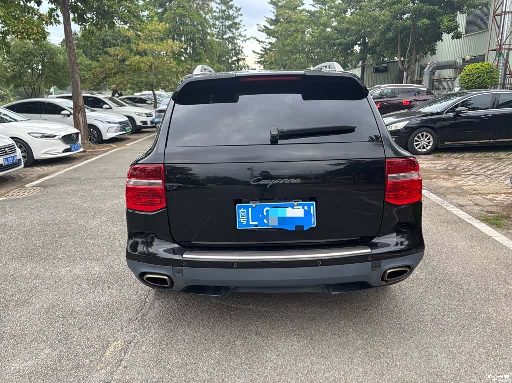 Porsche Cayenne, 2010 11
