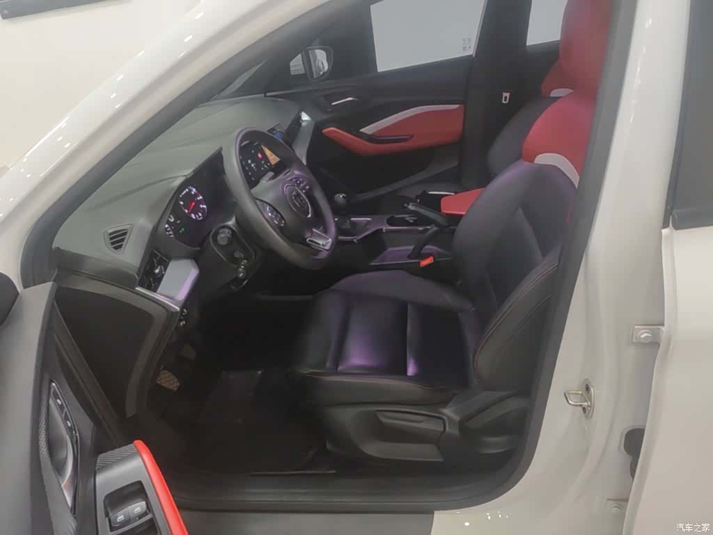 MG MG5, 2022 15