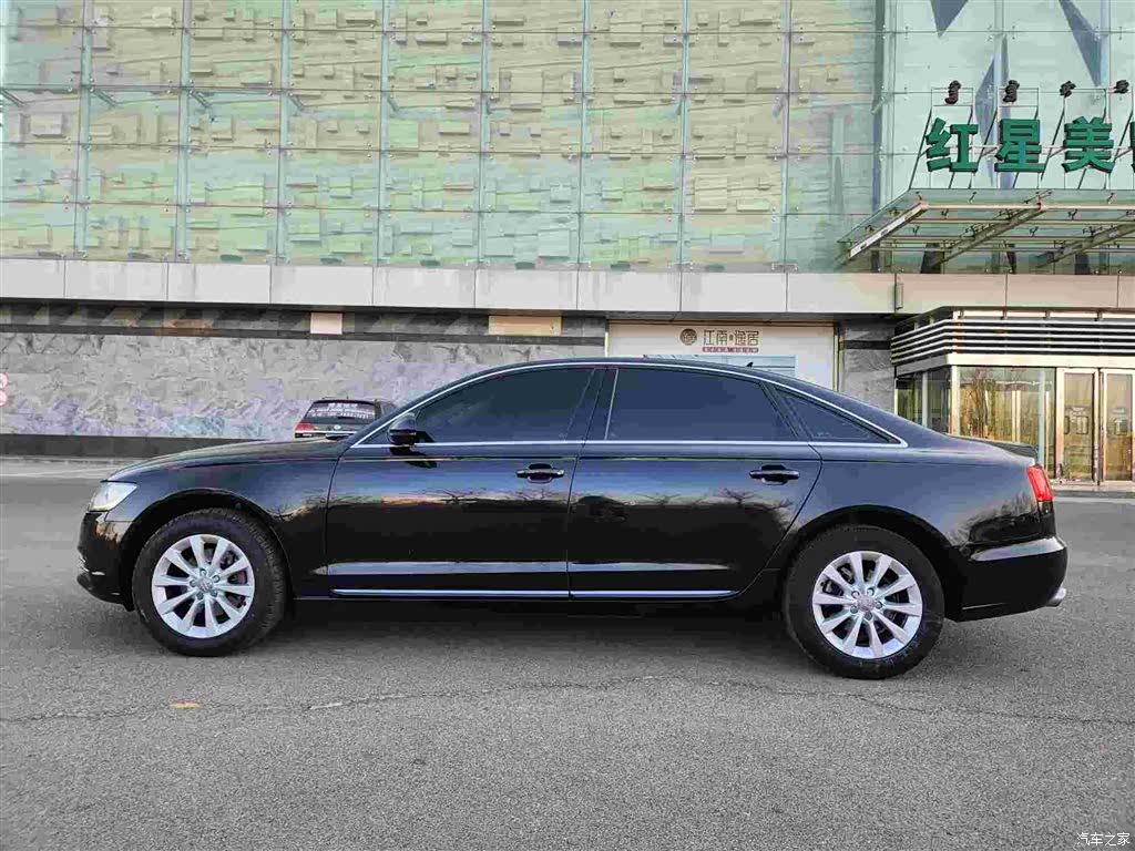 Audi A6L, 2012 8