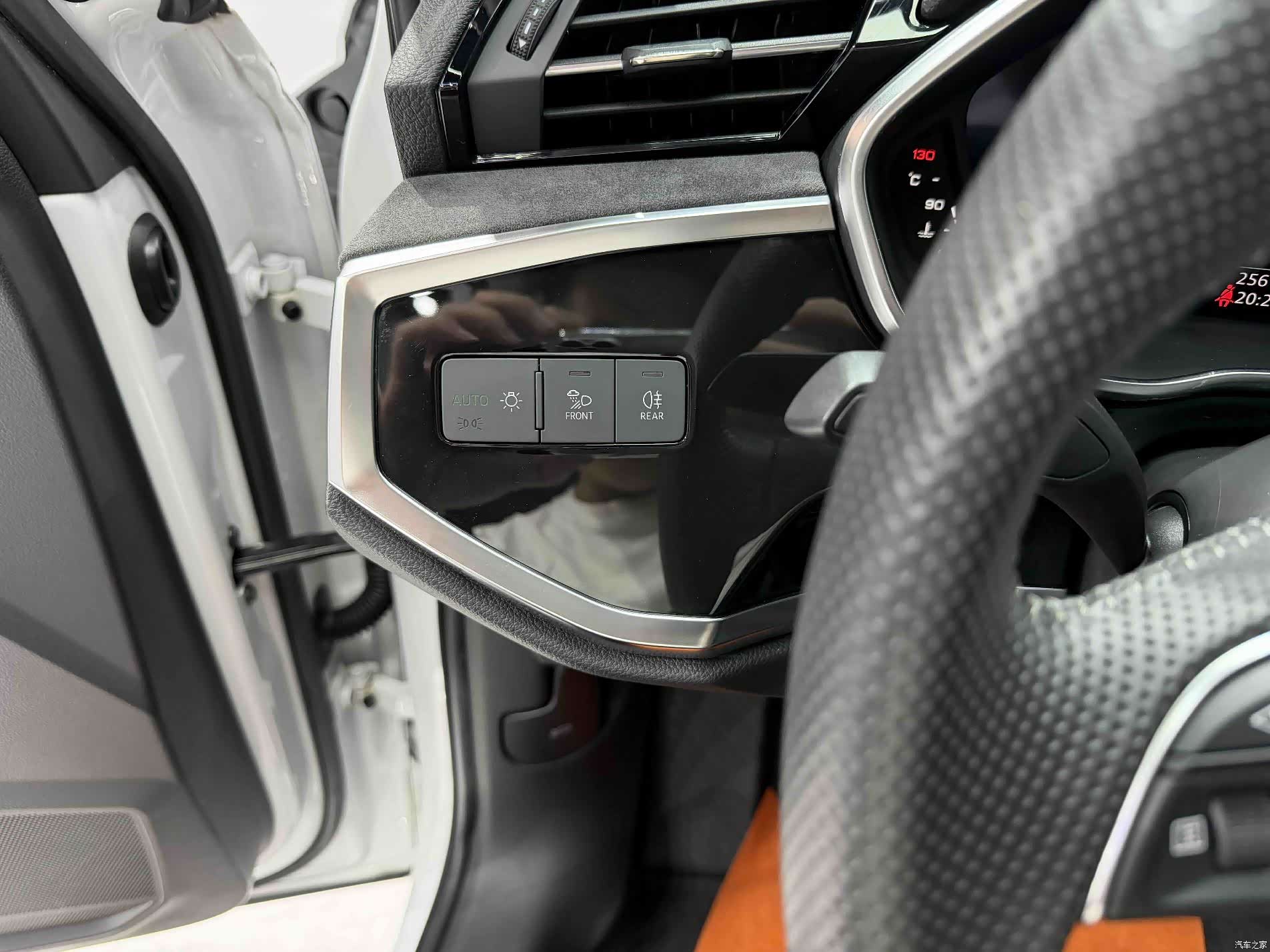 Audi Q3, 2022 9