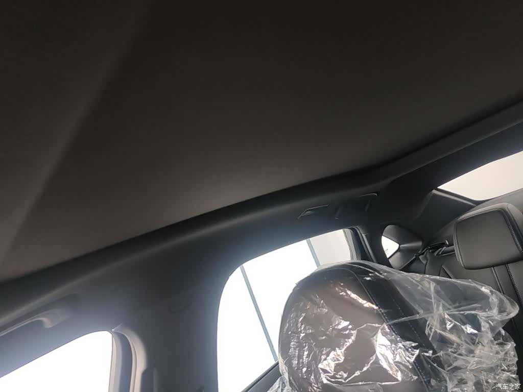 Geely Preface, 2026 18