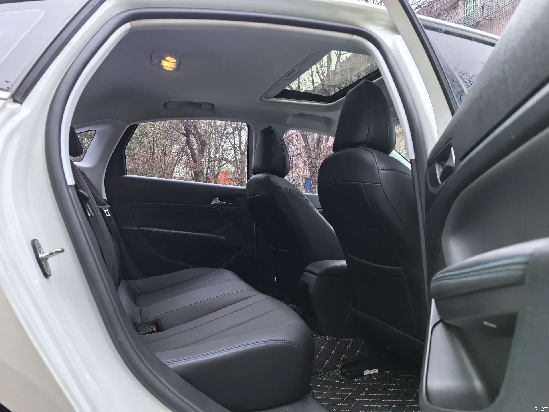 Peugeot 308, 2018 13