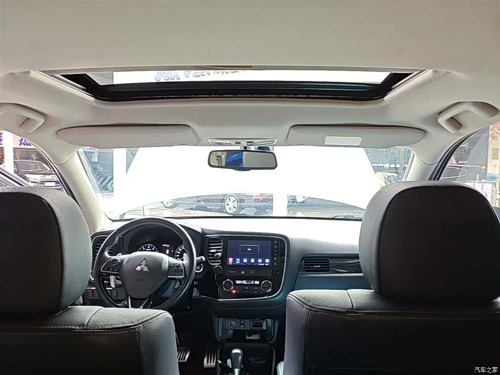 Mitsubishi Outlander, 2018 18