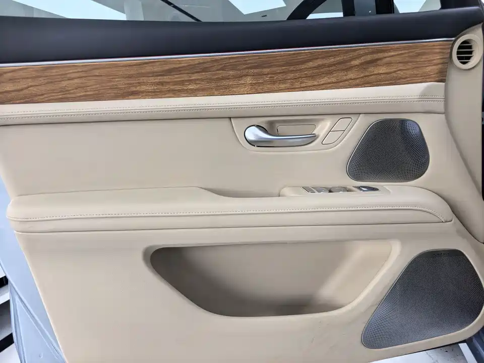 HarmonyOS Ask the world M5