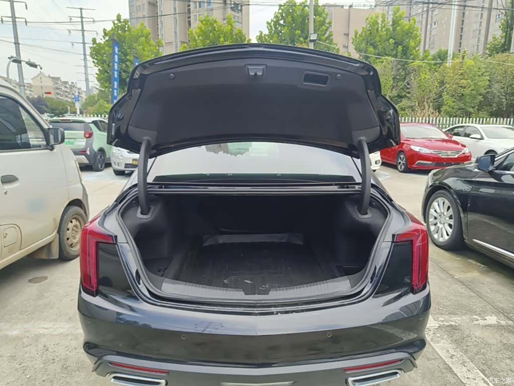 Cadillac CT5, 2023 19