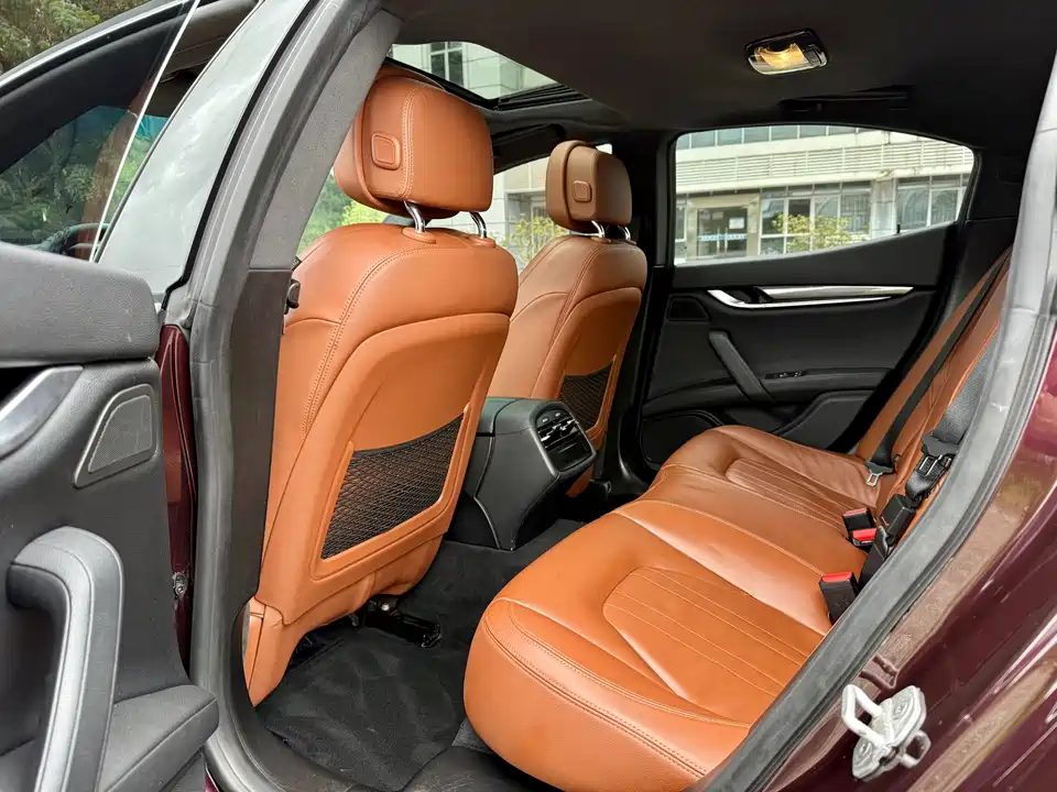 Maserati Ghibli Maserati Ghibli