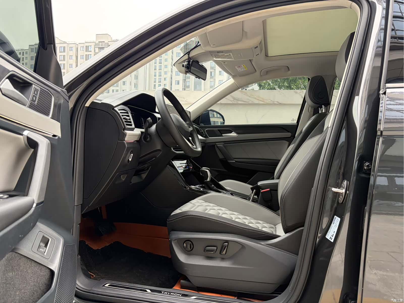 Volkswagen Tayron, 2023 все фото