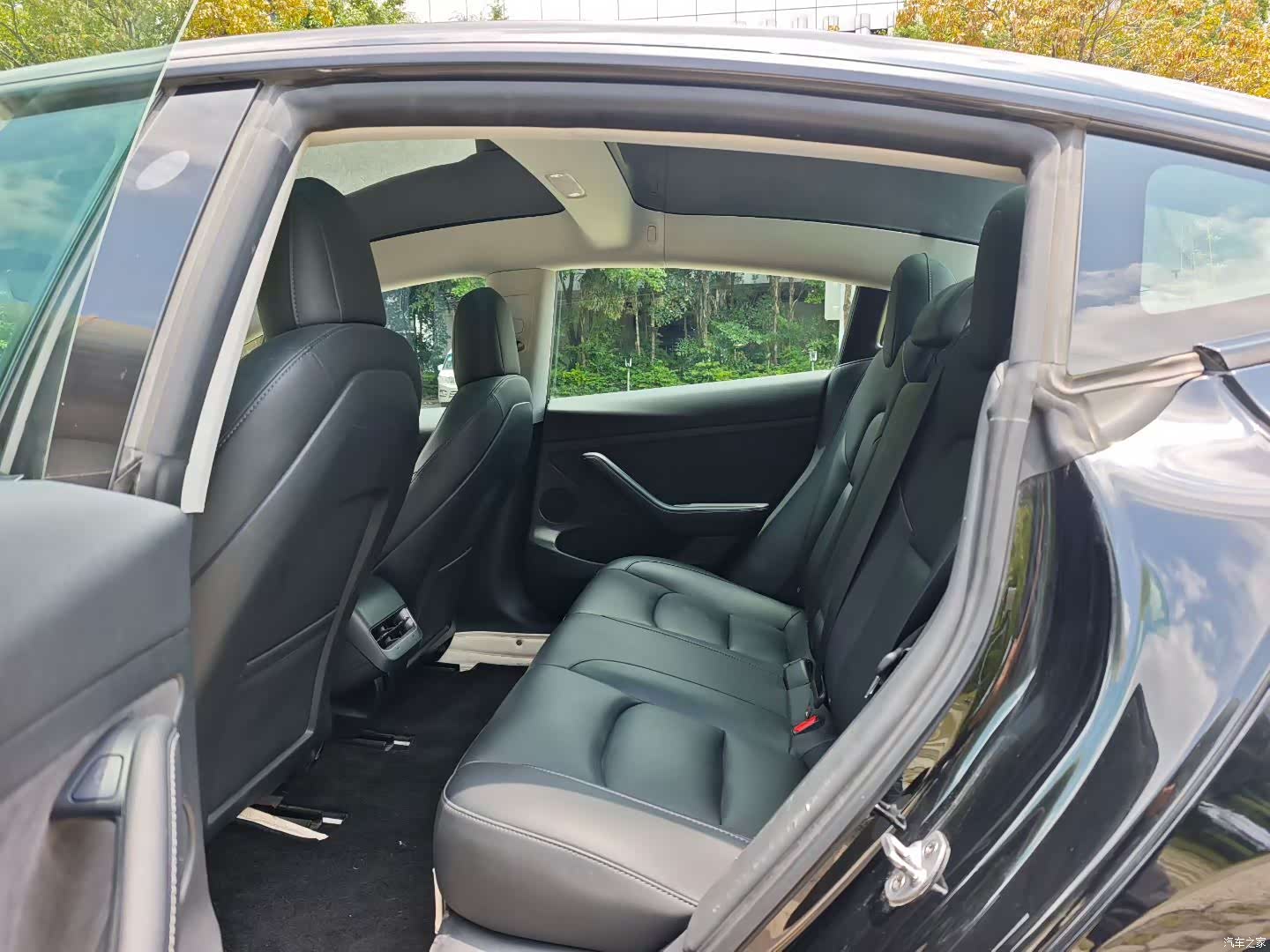 Tesla Model 3, 2022 7